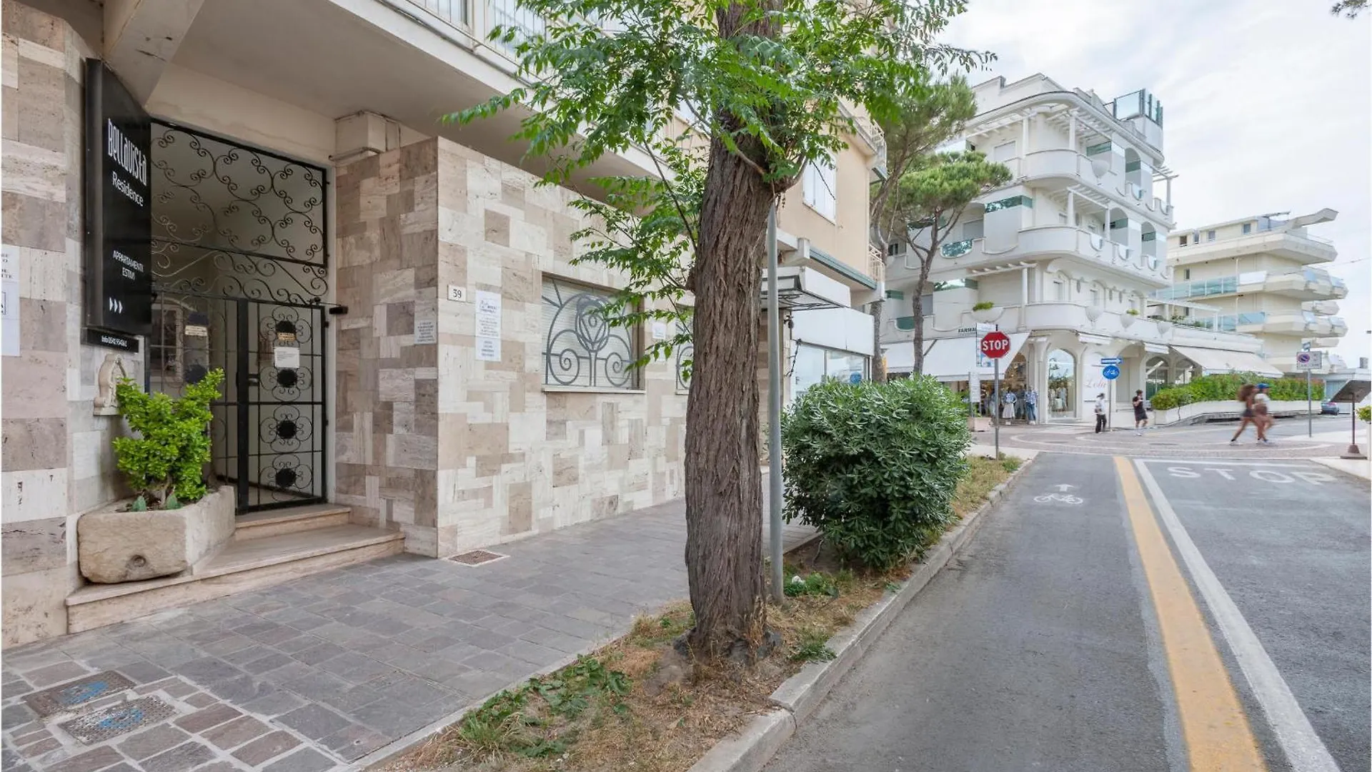 Beautiful Apartment In Cattolica With Kitchen